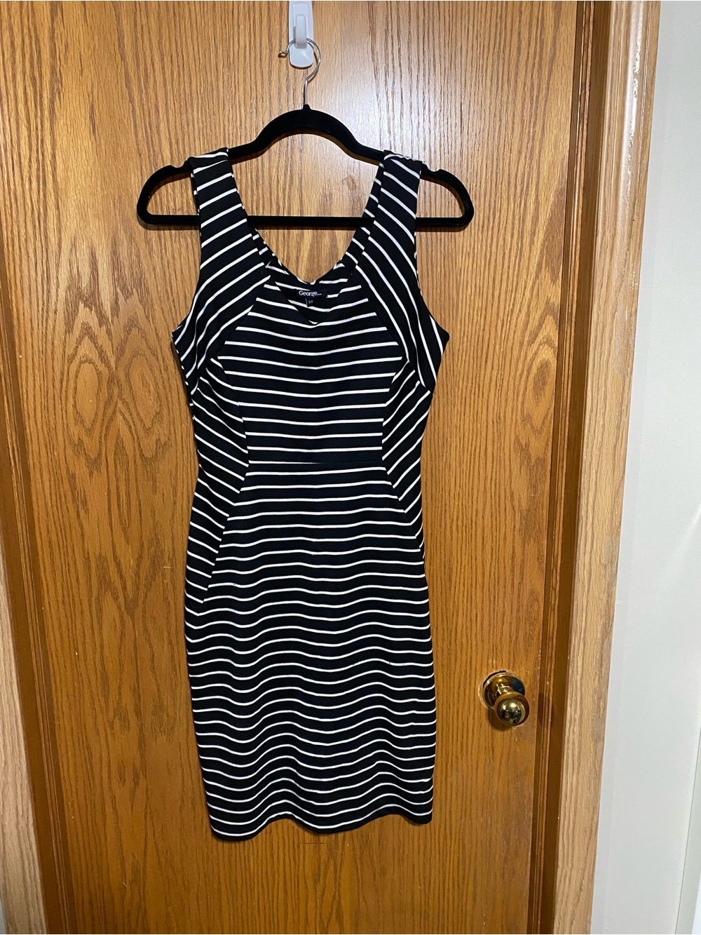 Black and White Striped Sleeveless Sheath Dress